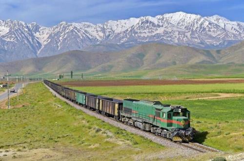 پیشرفت 82 درصدی زیرسازی راه آهن کرمانشاه - اسلام آباد